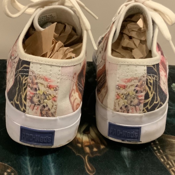 OOAK custom made Sylvia Ji/Day of the dead shoes - Picture 3 of 6